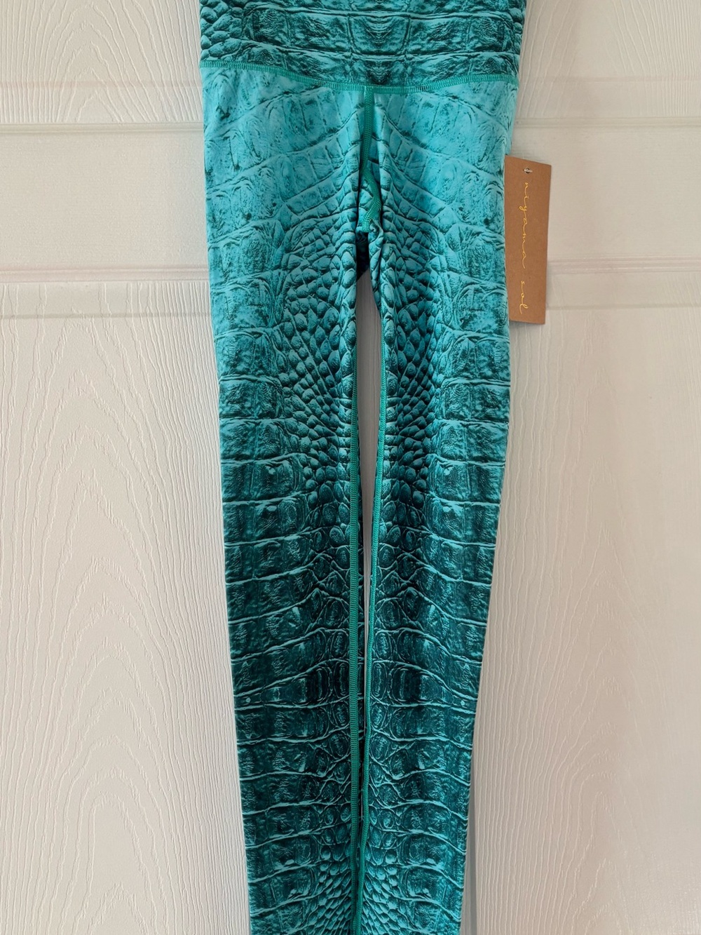 NWT Niyama Sol Leggings